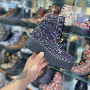 FRACTAL MICHIS NEGROS